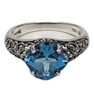 CNA Sterling Silver Blue Faceted Stone Ring Size 6 #17268